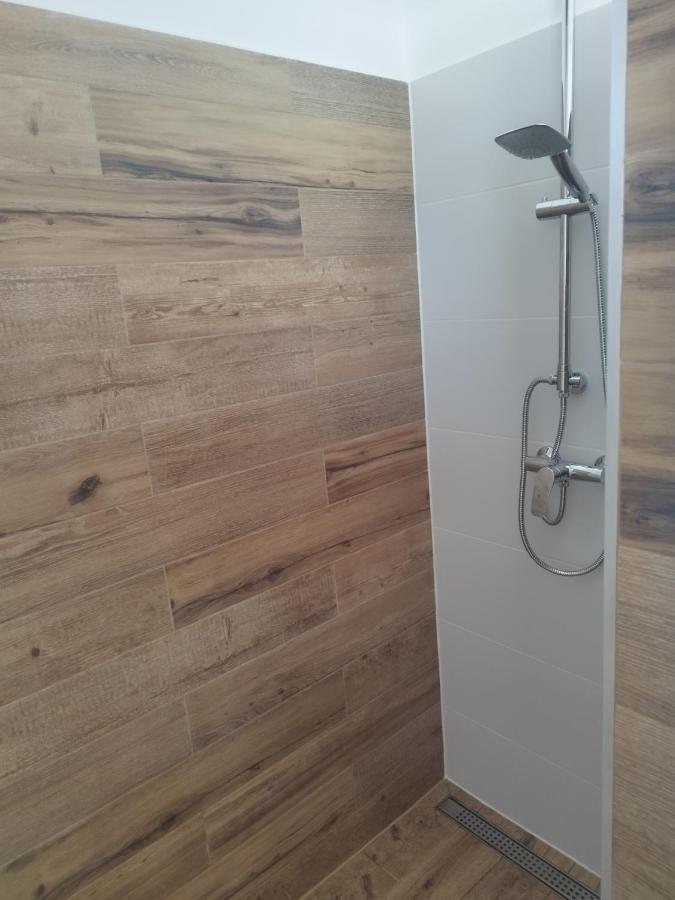 Ubytovanie Vo Dvore Erdőbádony Kültér fotó